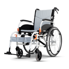 飛揚 825 AGL – Karma 輪椅康揚行動輔具